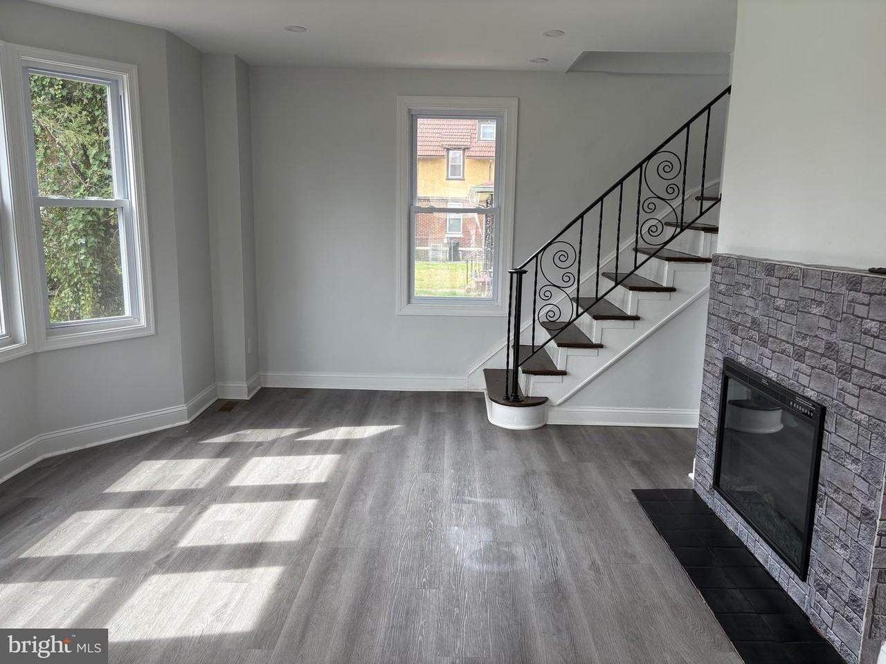 917 Longacre Blvd - Photo 2 of 41