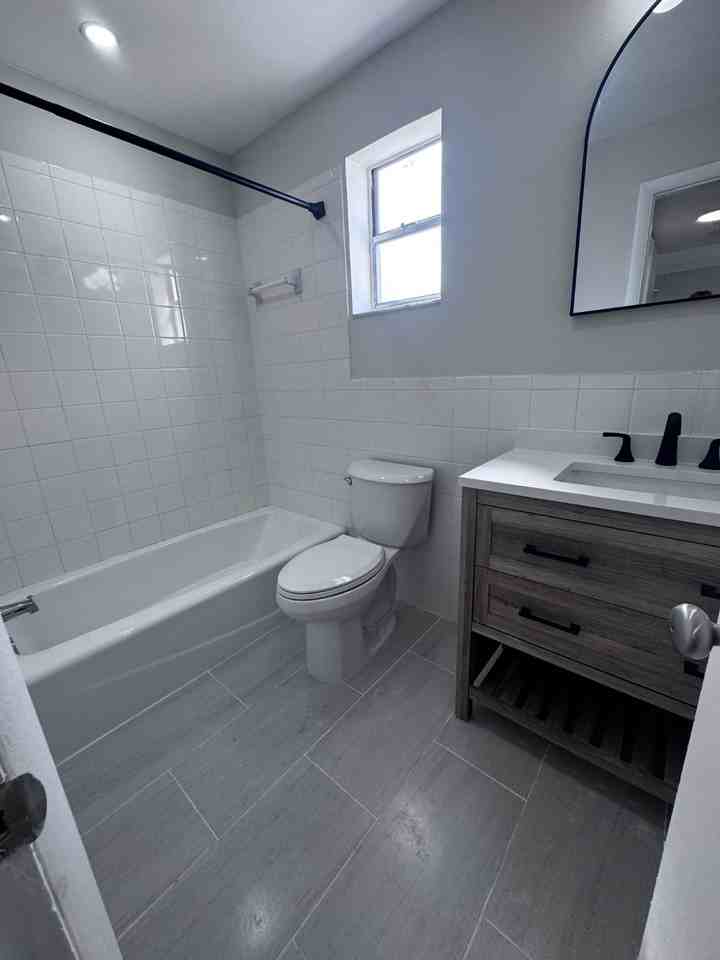 5420 Hollywood Blvd - Photo 7 of 8