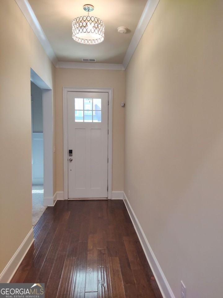 514 Avondale Hills Dr - Photo 4 of 39