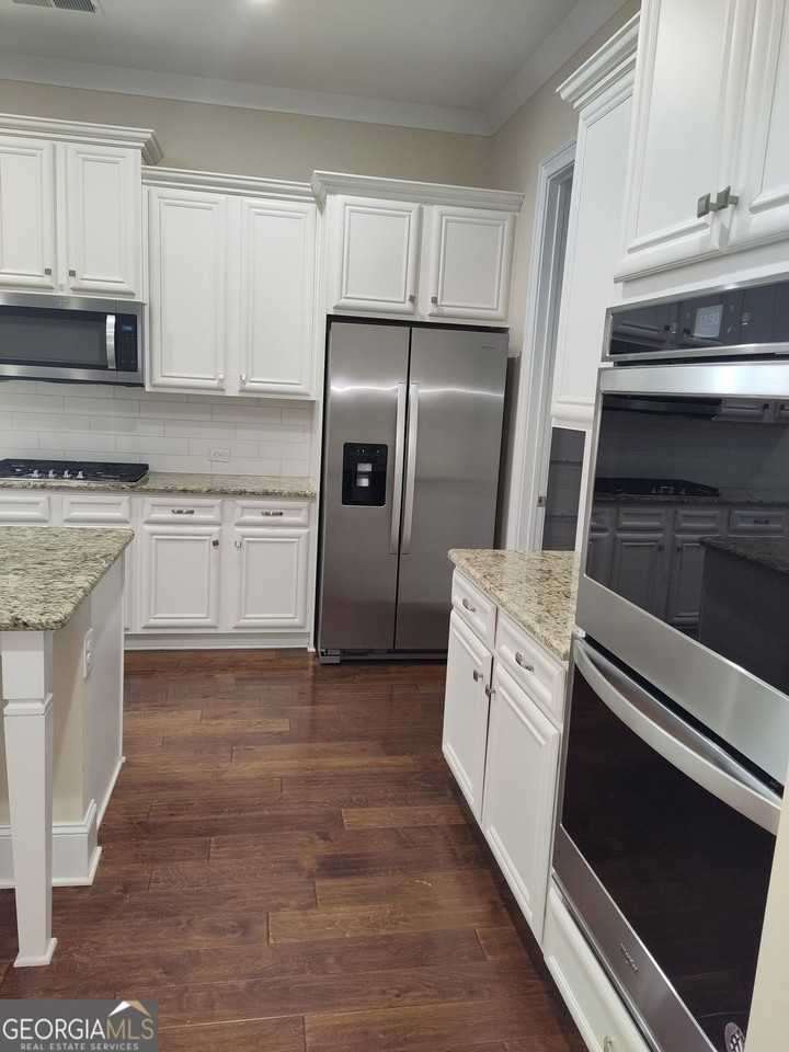 514 Avondale Hills Dr - Photo 7 of 39