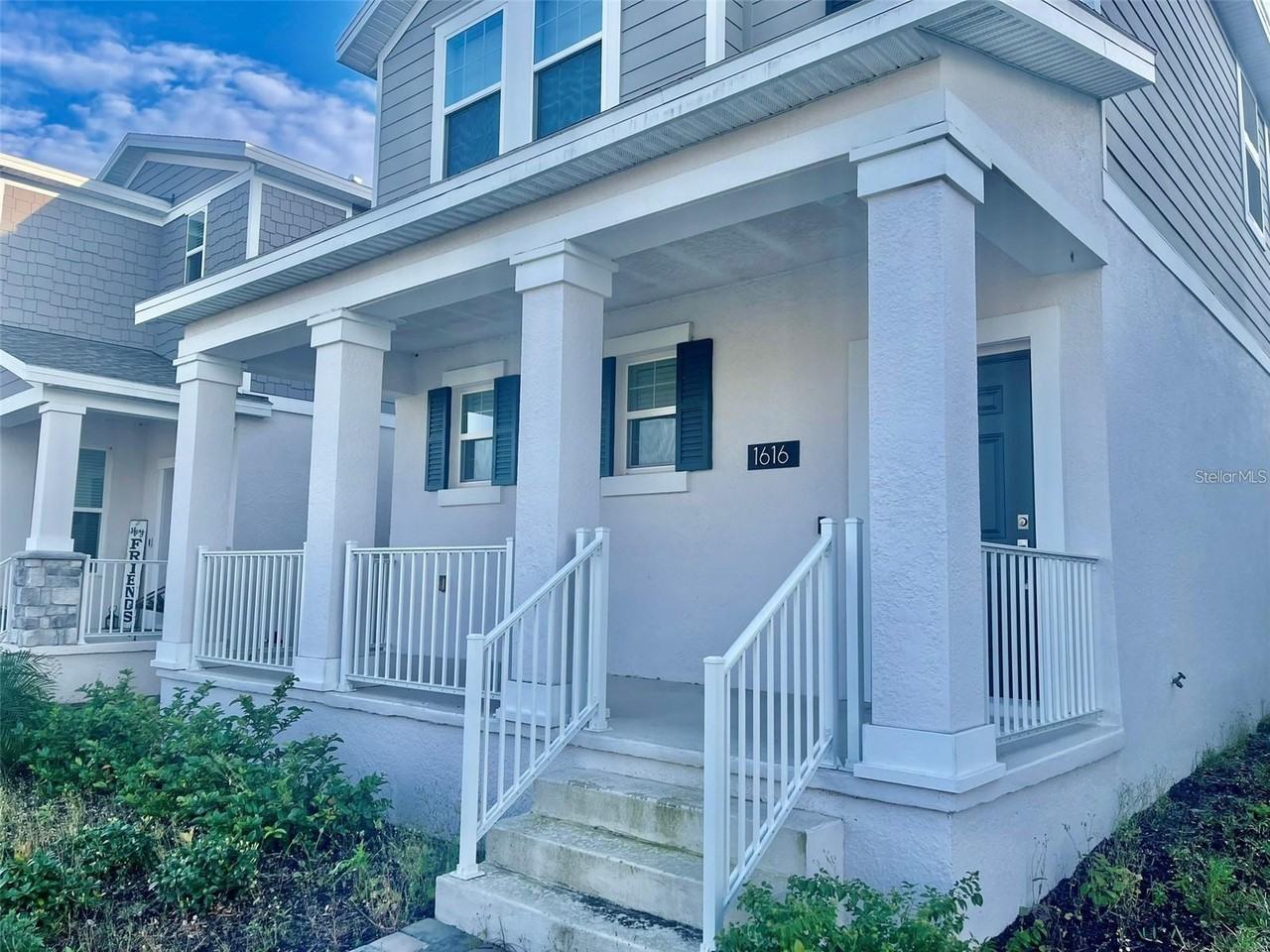 1616 Cross Prairie Pkwy - Photo 3 of 17