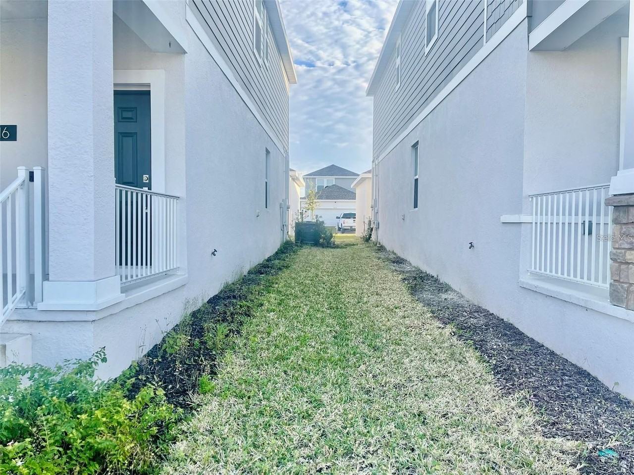 1616 Cross Prairie Pkwy - Photo 4 of 17