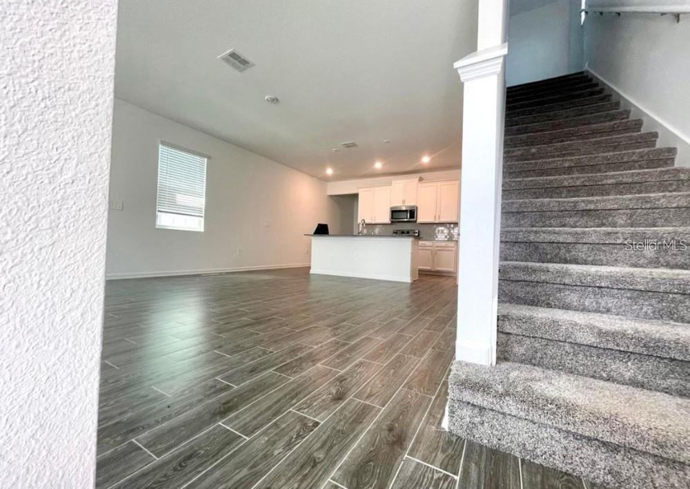 1616 Cross Prairie Pkwy - Photo 6 of 17