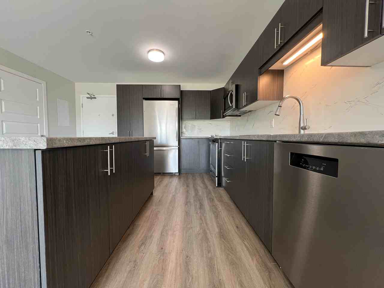 300 Manor Road - Photo 5 of 23