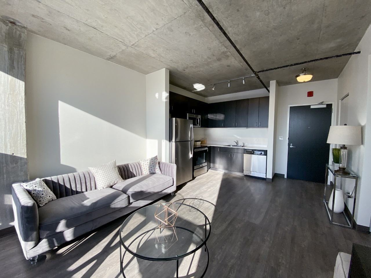 3218 N Clark St - Photo 2 of 16