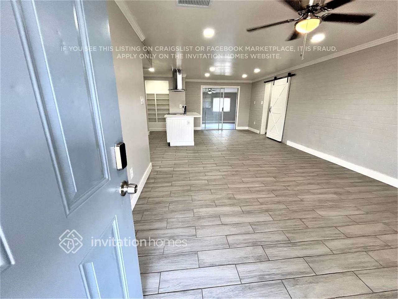 4309 N 72nd Ln - Photo 3 of 24