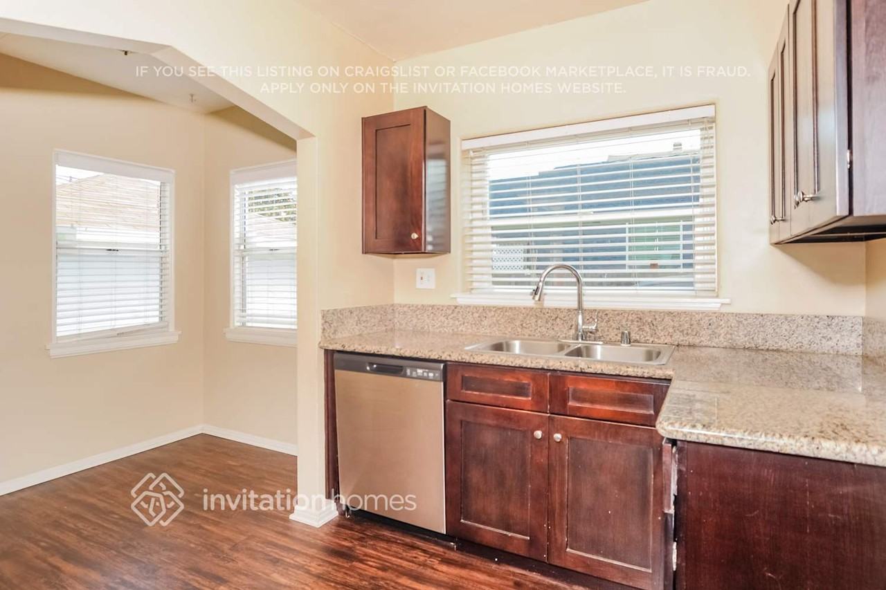 243 E Louise St - Photo 7 of 17