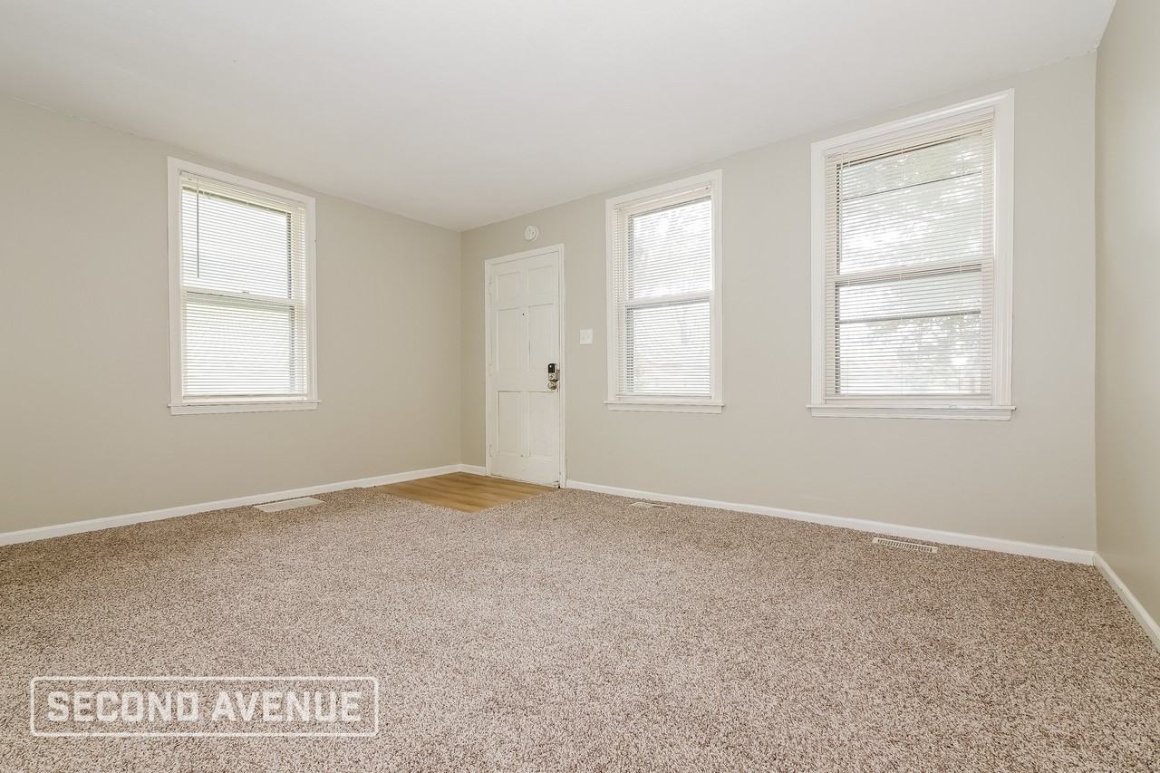 784 Miami St - Photo 6 of 27
