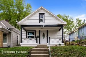 featured image of 61 S 11th St