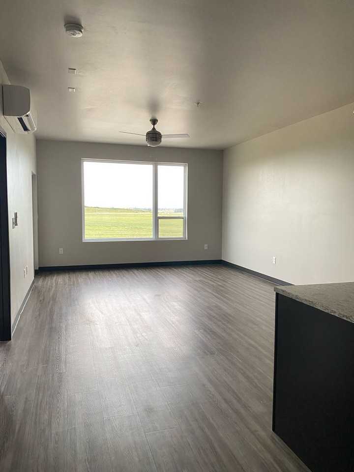 The New York - Photo 2 of 36