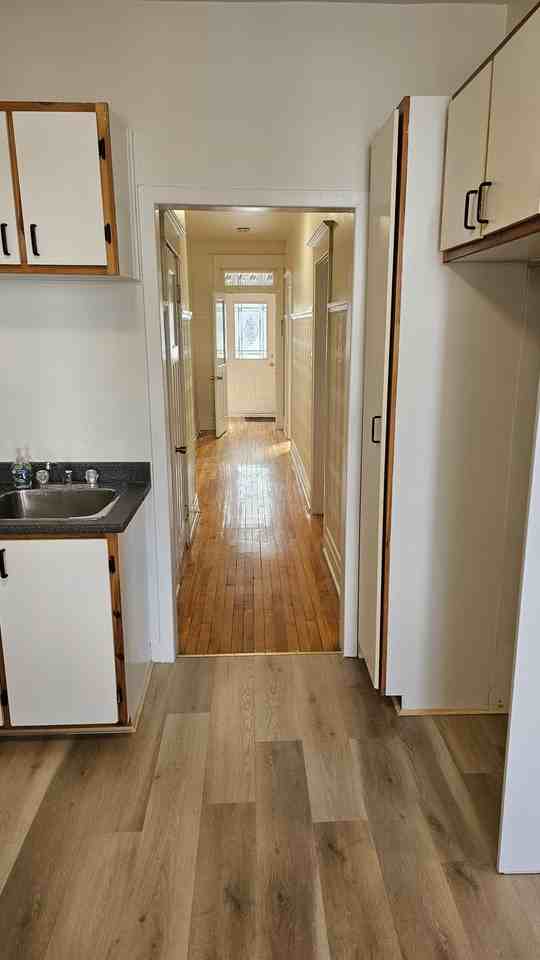720 4e Avenue — photo 1