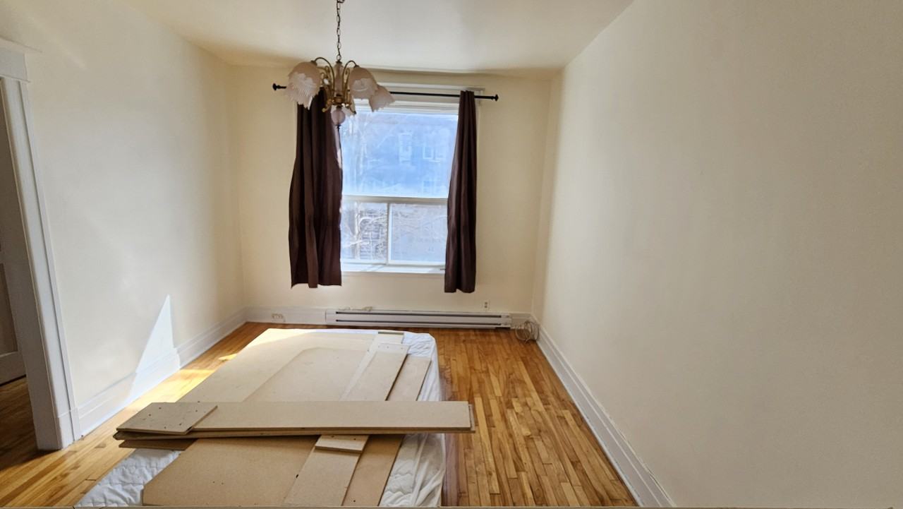 720 4e Avenue - Photo 6 of 8