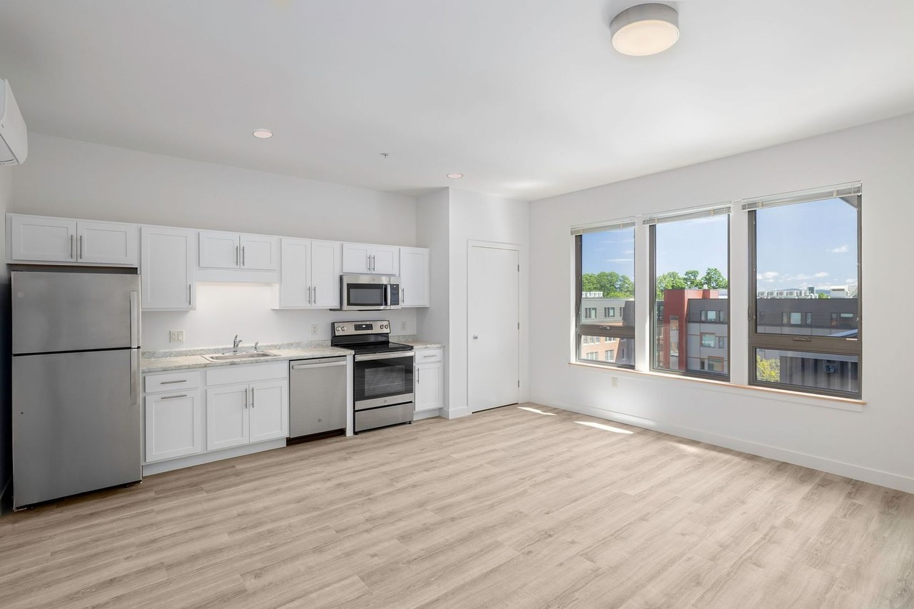 70 Cambrian Way - Photo 7 of 45