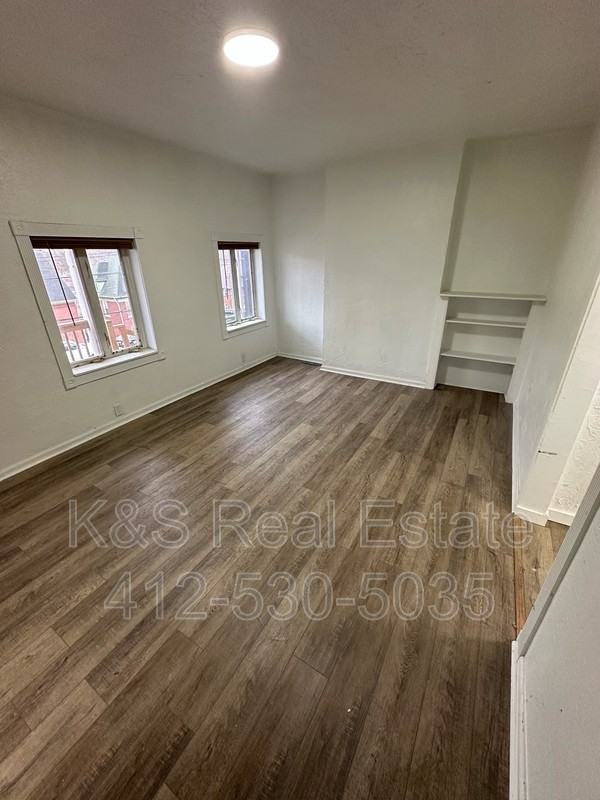 668 Middle Ave - Photo 2 of 9