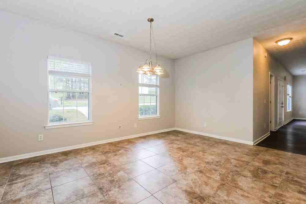 4080 Robin Cir - Photo 7 of 18