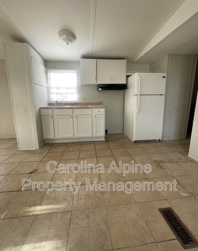 143 Bluebird Ln - Photo 3 of 14