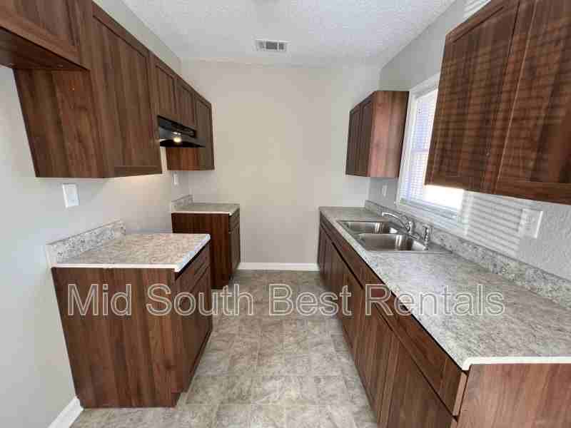 60 E Fernwood Ave - Photo 3 of 8