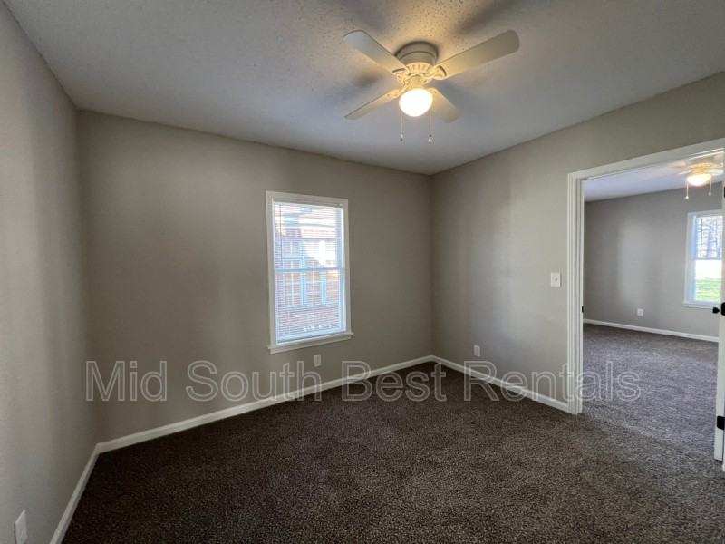 60 E Fernwood Ave - Photo 5 of 8