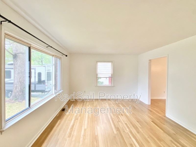 167 Shasta Dr - Photo 3 of 25