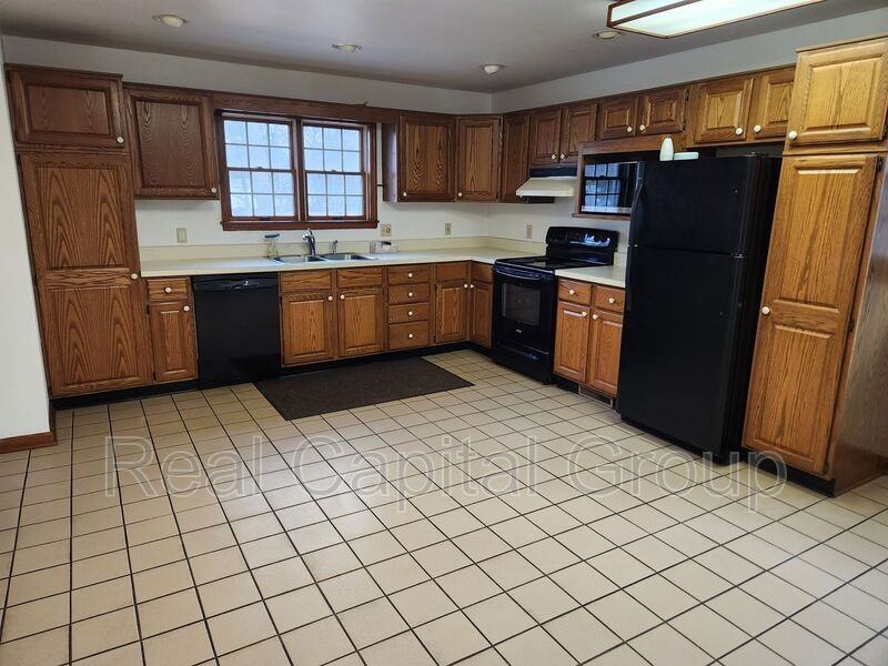 1A Oathout Ln - Photo 2 of 16