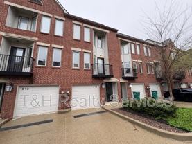 516 Lockerbie Cir N - Photo 1 of 1