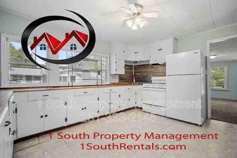 2106 Barron Pl - Photo 2 of 26