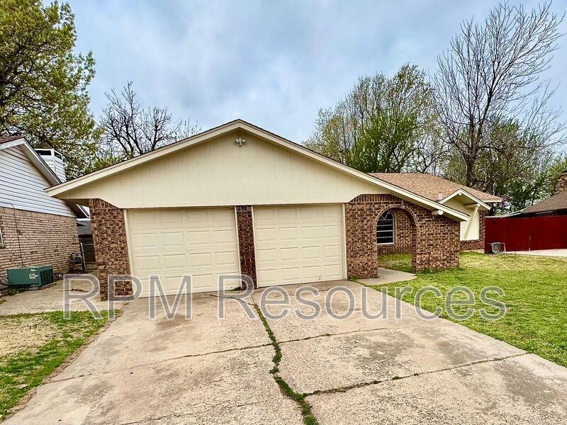 720 Willow Run - Photo 3 of 23