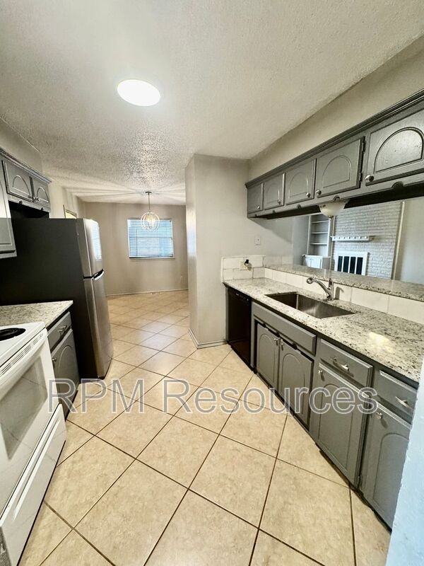 720 Willow Run - Photo 7 of 23