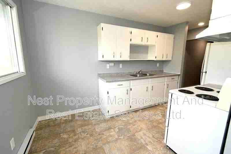 1744 Spruce St #303 - Photo 2 of 16