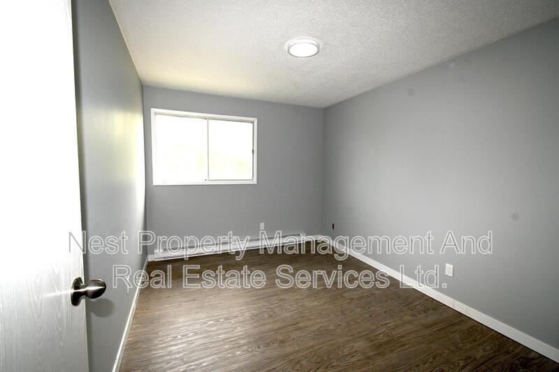 1744 Spruce St #303 - Photo 7 of 16