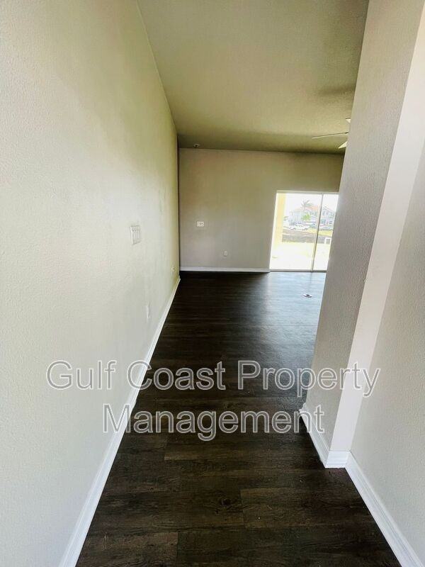 1700 Nw 6th St - Photo 3 of 28