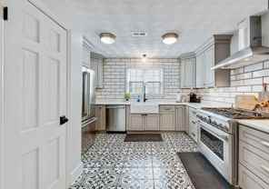 6241 Rolfe Ave - Photo 1 of 1