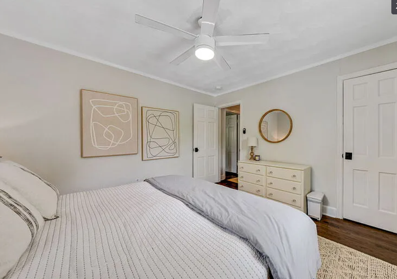 6241 Rolfe Ave - Photo 3 of 31