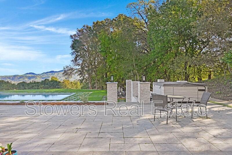 345 Montair Dr - Photo 7 of 11