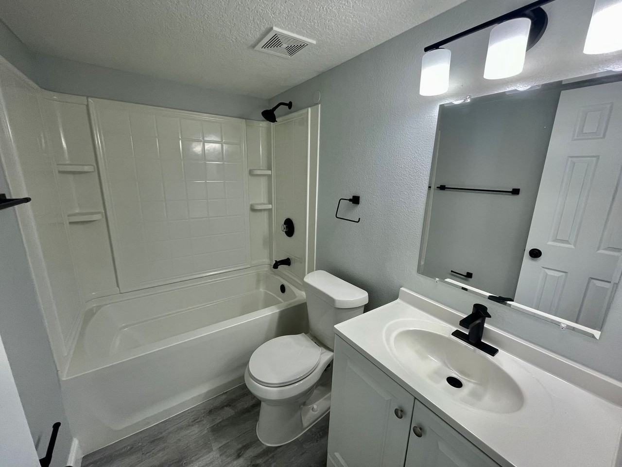 5305 N Boulevard #113 - Photo 6 of 10