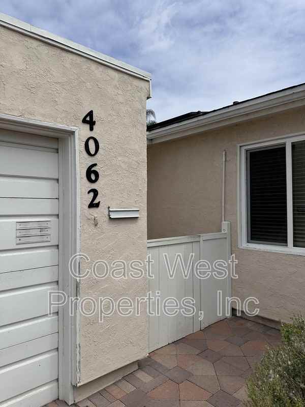 4062 Conrad Ave - Photo 2 of 35