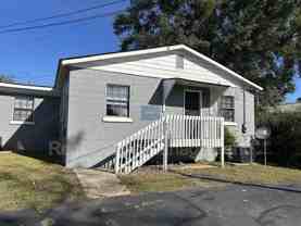915 Cleveland St - Photo 1 of 1
