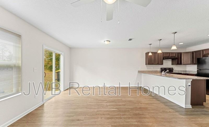 5510 Marathon Pkwy - Photo 7 of 25