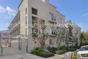 featured image of 2238 Las Colinas Ave