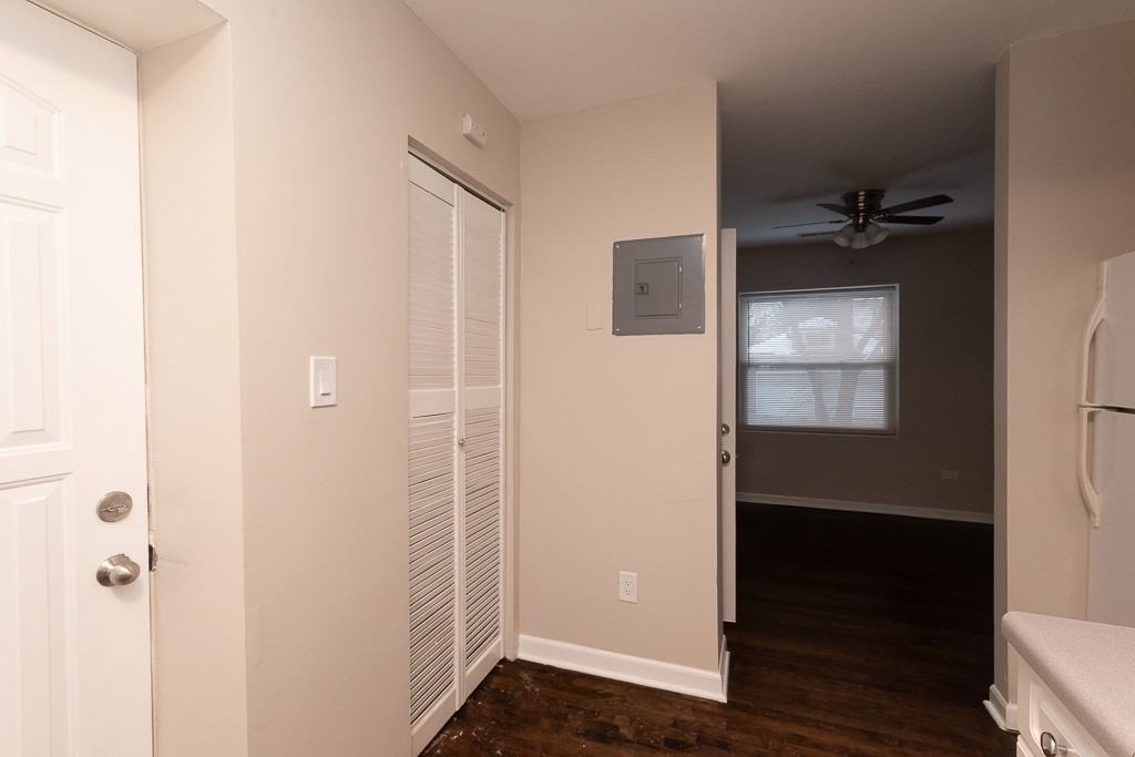 3517 W Grace St #1E - Photo 5 of 18