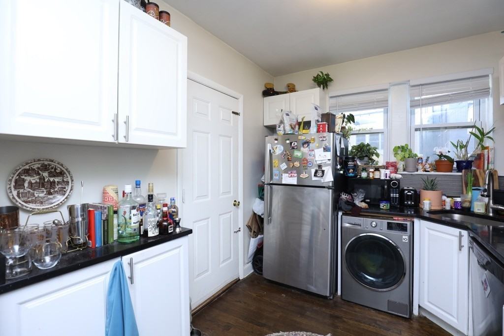 3815 N Greenview Ave #1W - Photo 4 of 21