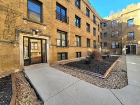 732 W Roscoe St #NGA - Photo 1 of 1