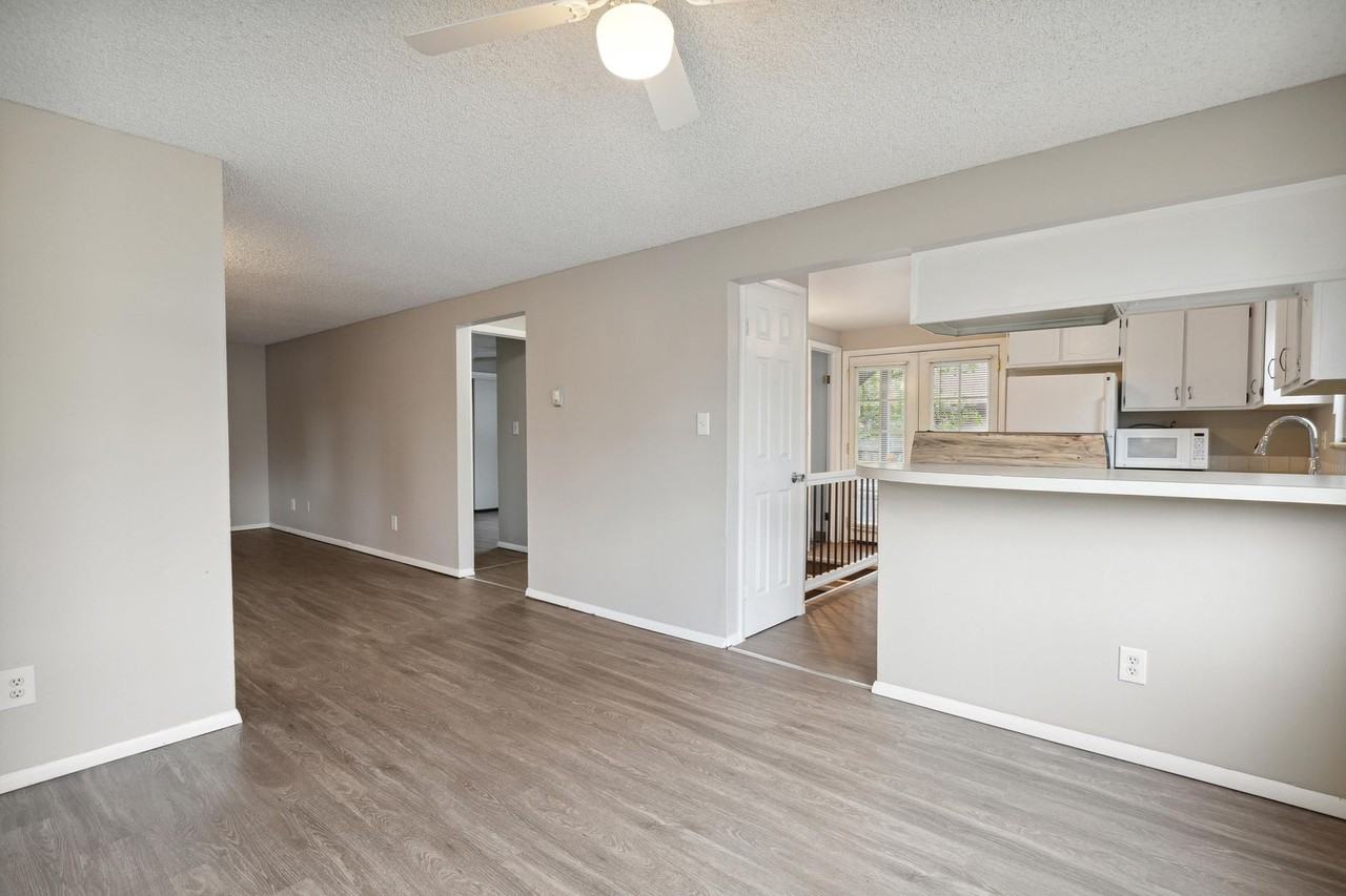 1014 W 17th Avenue - Photo 3 of 33