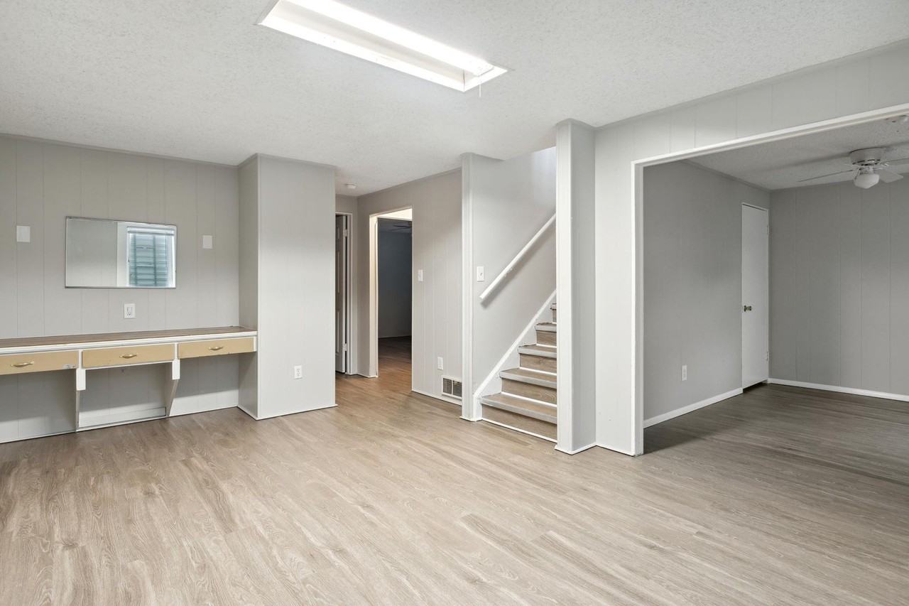 1014 W 17th Avenue - Photo 6 of 33