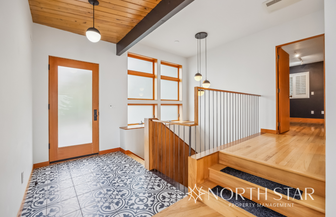 3035 Nw Rio Vista Ter - Photo 3 of 37