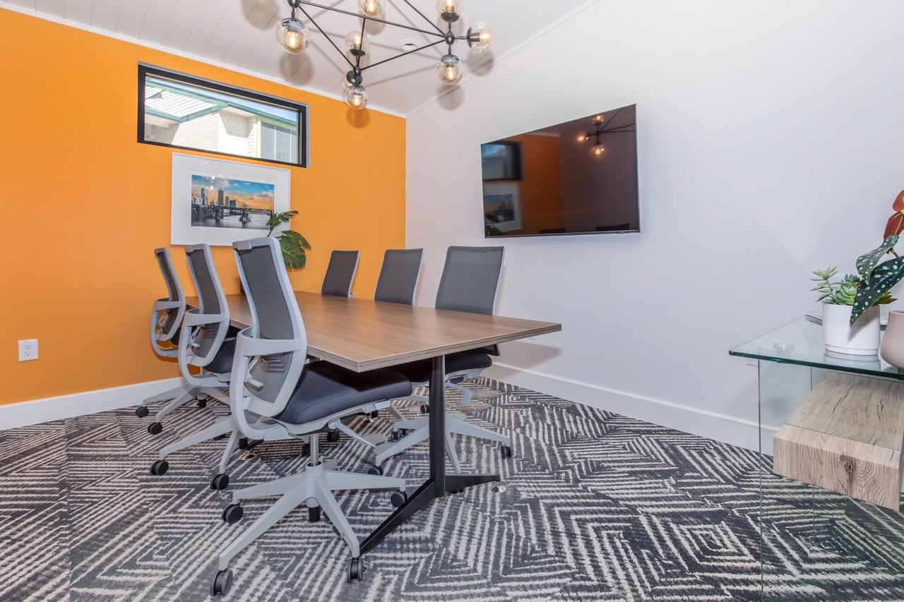 Bainbridge Apartments - Photo 7 of 25