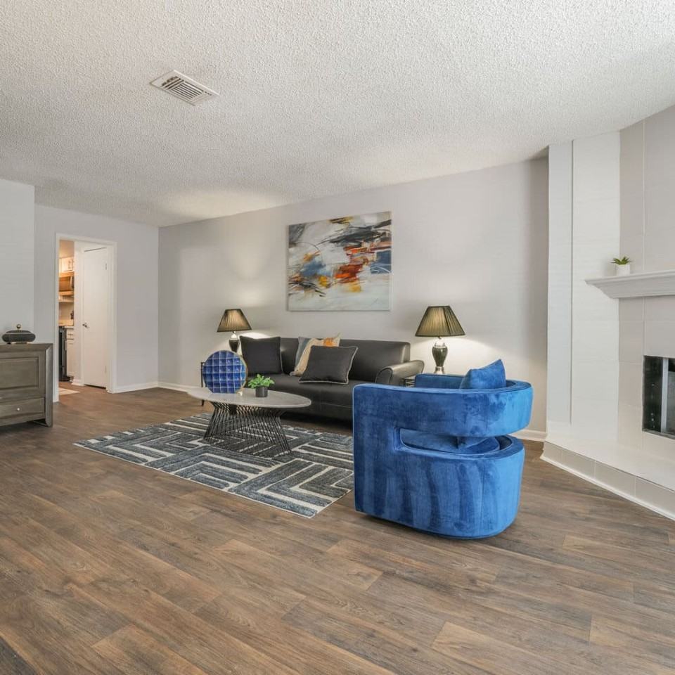 Lakebridge Townhomes - Photo 6 of 34