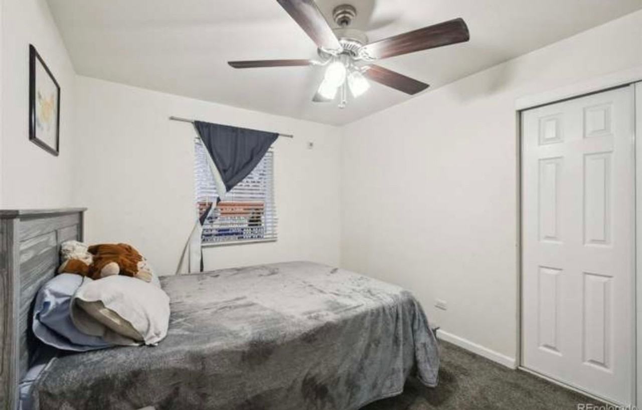 2190 S Holly St - Photo 2 of 25