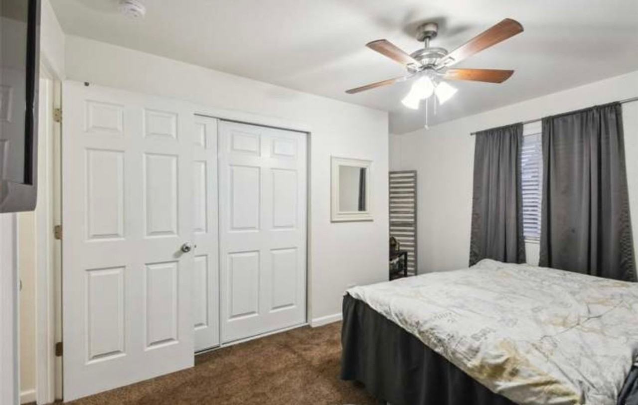 2190 S Holly St - Photo 5 of 25