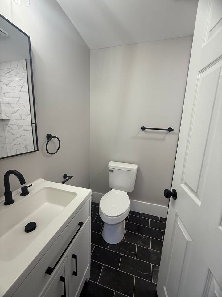 200 Main St. - Red Pod - Photo 6 of 33